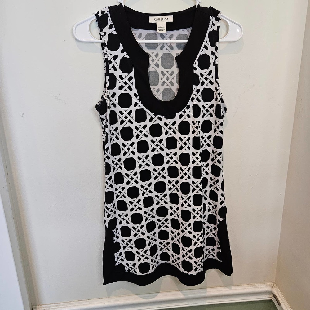 White House Black‎ Market Sleeveless Top XS
